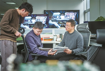 技术支持春晚8K超高清直播，记者探访当虹科技—— 以创新拼未来 “小巨人”迸发“大能量”