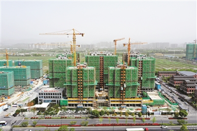 富阳首个“城中村” 自主改造安置房建设项目结顶