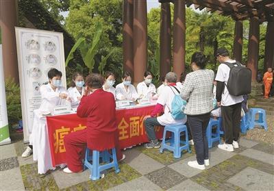 男、女发病率第一位均为肺癌 2022年杭州市恶性肿瘤发病数据出炉
