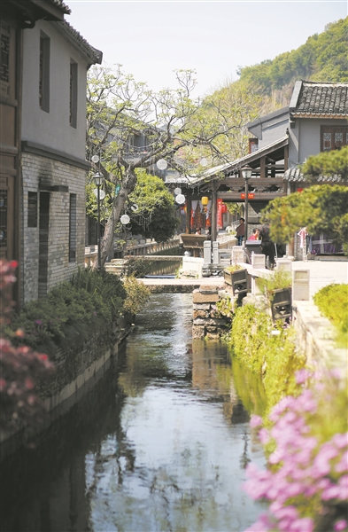 从人气暗淡到熙熙攘攘  坡南老街，依文旅而新生
