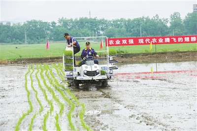 富阳“春耕图”尽显科技范