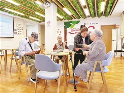 重点人群 重点关爱 湖墅街道“宅家老人”不宅了