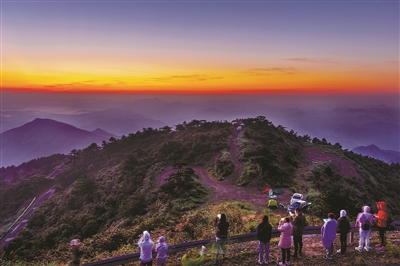 偏远小山村“靠天”唱响共富曲 淳安天坪村“星空经济”绽出华彩
