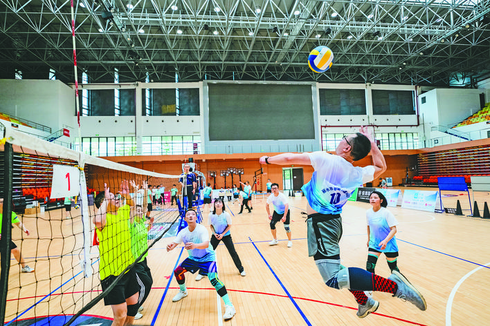 全市新闻界 气排球比赛举行