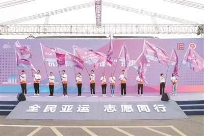 参与志愿服务 营造亚运氛围 文明“大篷车”开进杭城社区
