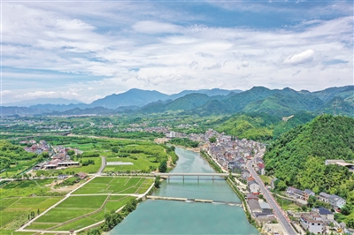 “云上白牛”示范型村落景区在这里落成