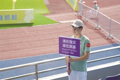 “成为亚运志愿者”是这个维吾尔族小伙的梦想