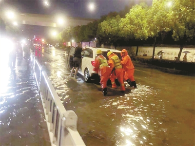 杭州昨发布今年首个暴雨红色预警信号