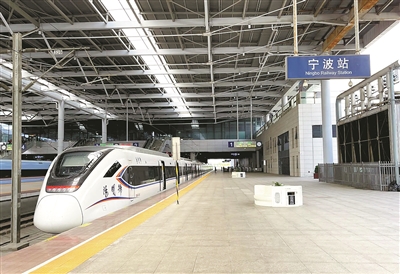 杭州—宁波城际列车今天开通可以刷码乘坐，不用提前买票 