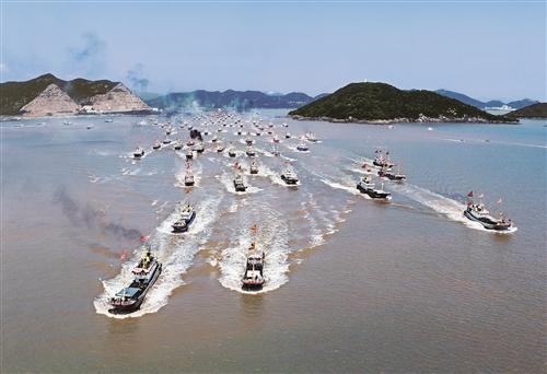 台州市第一批次近3200艘渔船东海“追鲜”