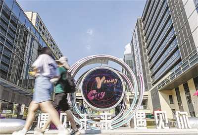 买手店、社区影院相继开出品牌的首家社区店 藏在社区商业里的“未来感”