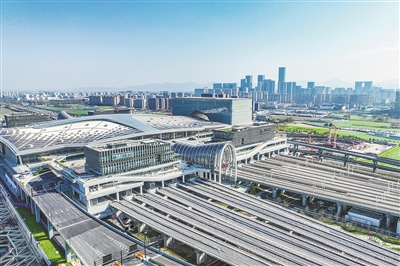开通运营一周年，累计到发旅客700万人次 杭州西站 国际化轨道新城轮廓初显