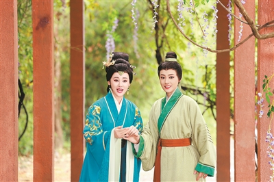 越剧电影《汉文皇后》在杭首映