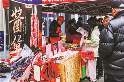 商旅运河直通车·市场年货节启动 在农贸市场的烟火气里感受浓浓年味