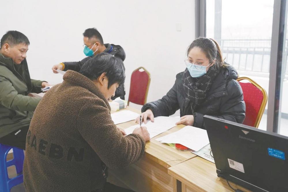 等了4年的新房终于拿到了 立岱村村民一天喜提66套新房