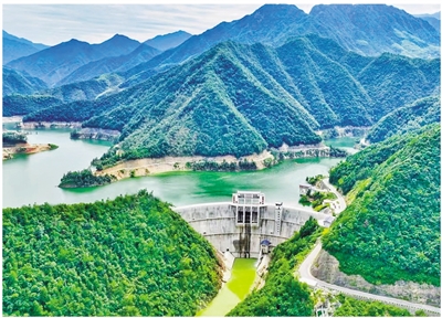 浙江首座重力拱坝中型水库正式发电