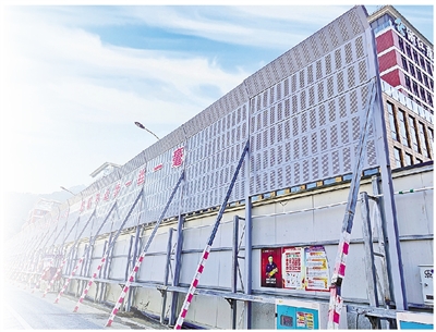 地铁四期建设多线并进 安全监督服务保驾护航 杭州全面实施工地标准化管理 助力地铁“又好又快”建设